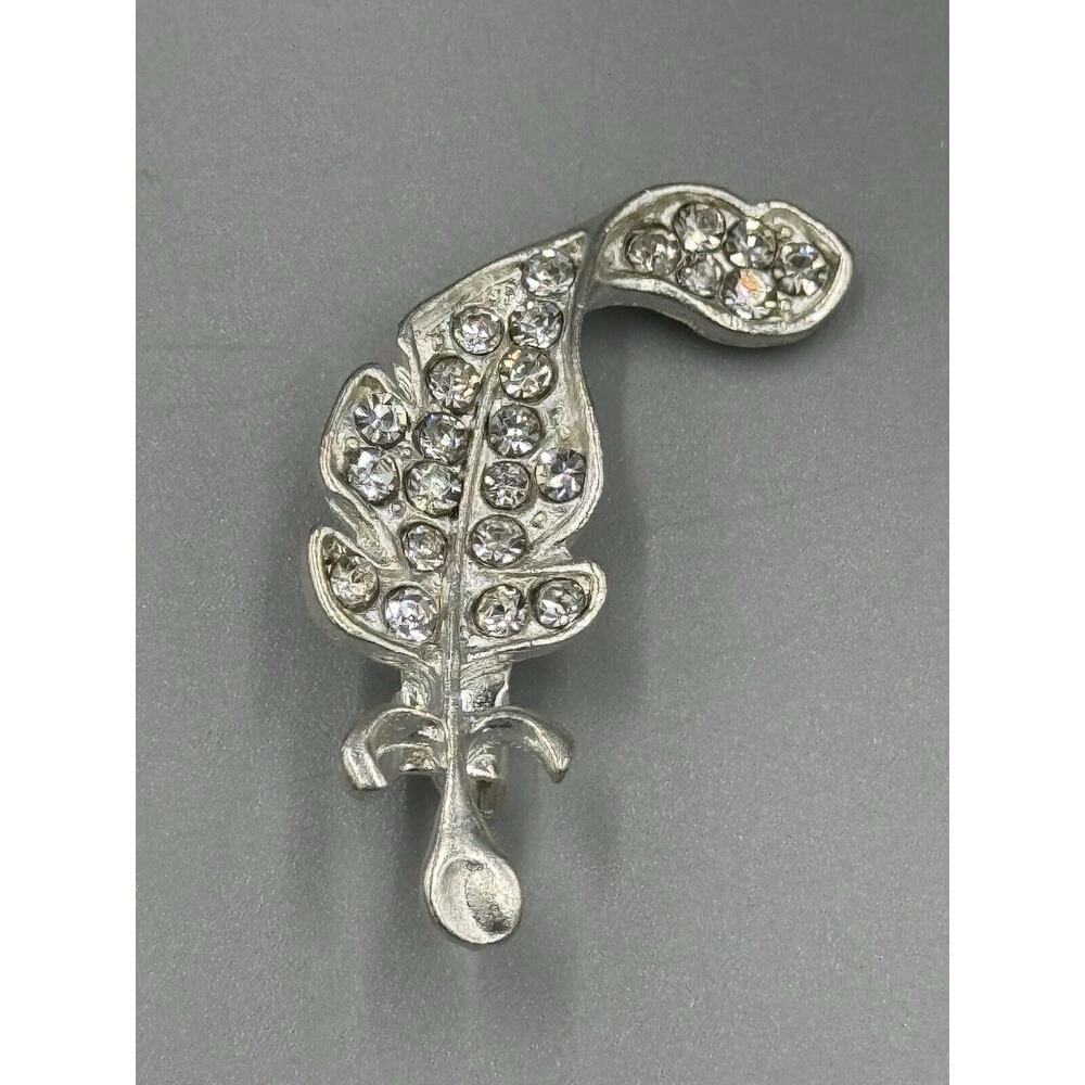 Silver‎ Colored Leaf Designed Lapel Pin Brooch